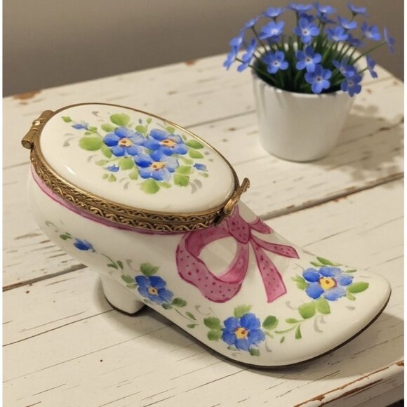 Limoges RM France Peint Main Porcelain Floral Shoe Hinged Trinket Box - Picture 1 of 7